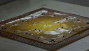 The wireless power circuit with electronic components.