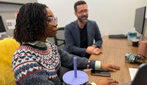 Co-corresponding author Donnisa Edmonds sits with senior author Rodrigo Braga.