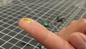 Single sensor on the tip of a finger.