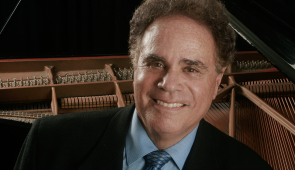 Through his concerts with commentary, Jeffrey Siegel uncovers the inspiration behind piano masterpieces in a four-part Keyboard Conversations series (Sept. 29, 2023 to May 10, 2024). Photo by Peter Schaaf.