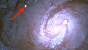 Hubble Space Telescope image of SN 2019ehk in its spiral host galaxy Messier 100. The supernova is identified in red.

Credit: Charlie Kilpatrick, University of California Santa Cruz