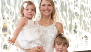 Heidi Tarr and her two children about six months after her melanoma surgery (credit: Heidi Tarr)