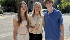 Heidi Tarr and her two children today (credit: Heidi Tarr)