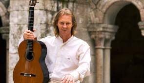 Classical guitarist David Russell (Segovia Classical Guitar Series: March 2, 2024) is world-renowned for his superb musicianship and inspired artistry. He received a Grammy Award for his CD “Aire Latino” and in 2018 was inducted into the Guitar Foundation of America Hall of Fame. Photo courtesy of the artist.