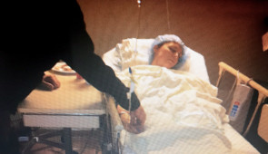 After her melanoma surgery in 2012, Heidi Tarr holds her late father’s hands. Tarr, who tanned indoors frequently as a teenager, later donated a skin biopsy for the study (credit: Heidi Tarr)