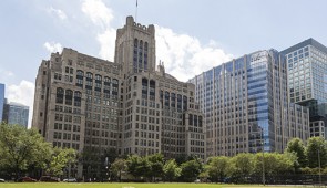 The Ward Building, home of the Feinberg School of Medicine on Northwestern's Chicago campus