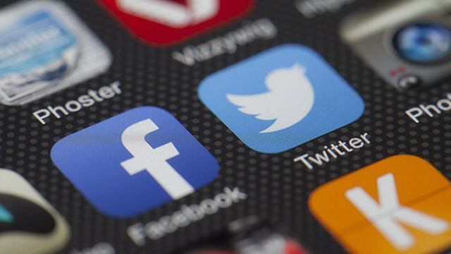 Twitter for medical journals