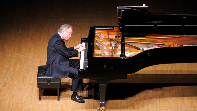 Sir András Schiff. Photo credit Nadia-F-Romanini Sir András Schiff at the piano