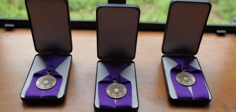 Extraordinary high school teachers receive distinguished awards