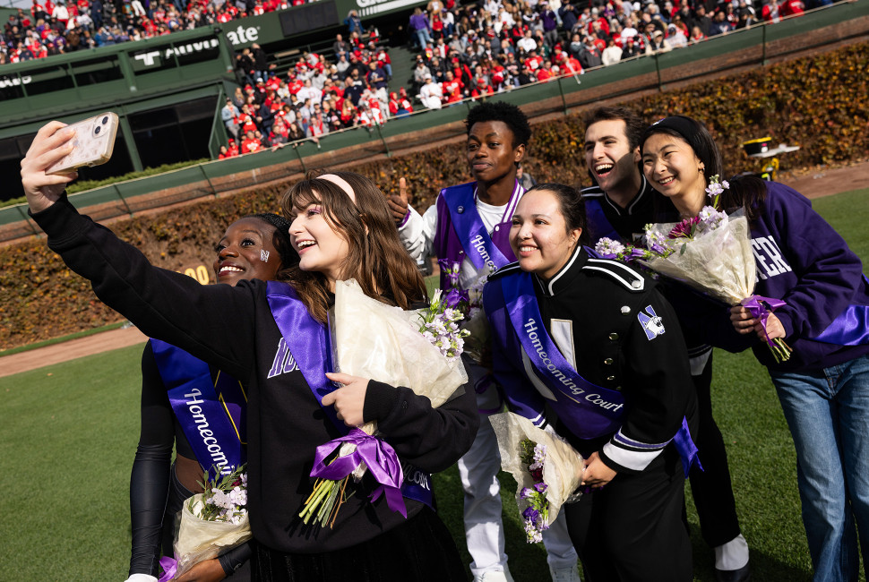 Members of the 2024 homecoming court take a selfie 