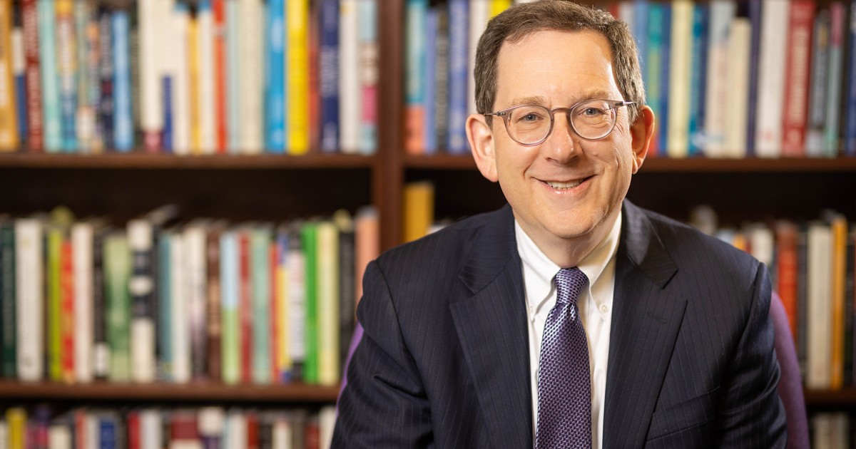 President Michael Schill announces resignation