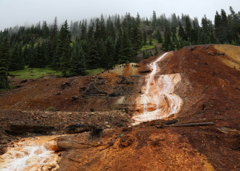 Tó Łitso #3 (Yellow Water #3)